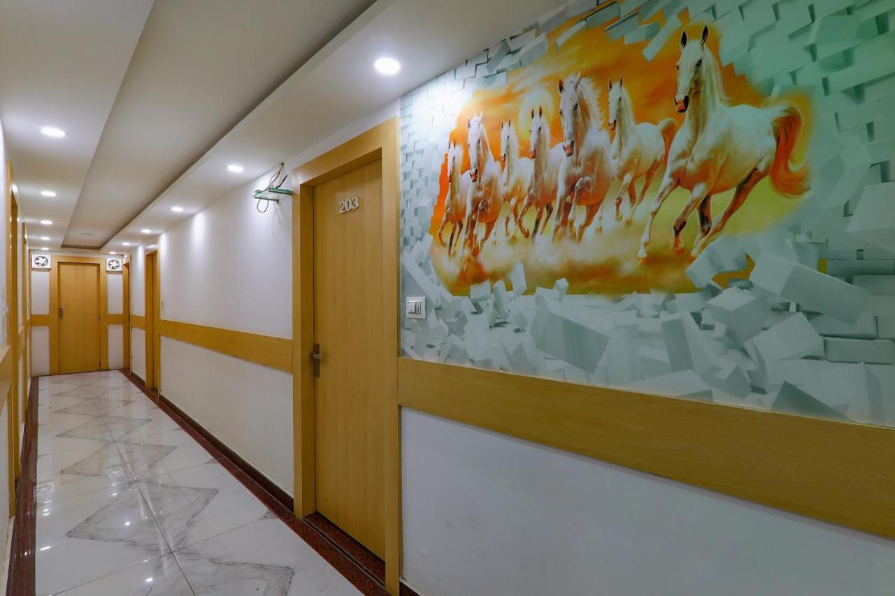 Fabexpress Moti Mahal Hotel Varanasi Exterior photo